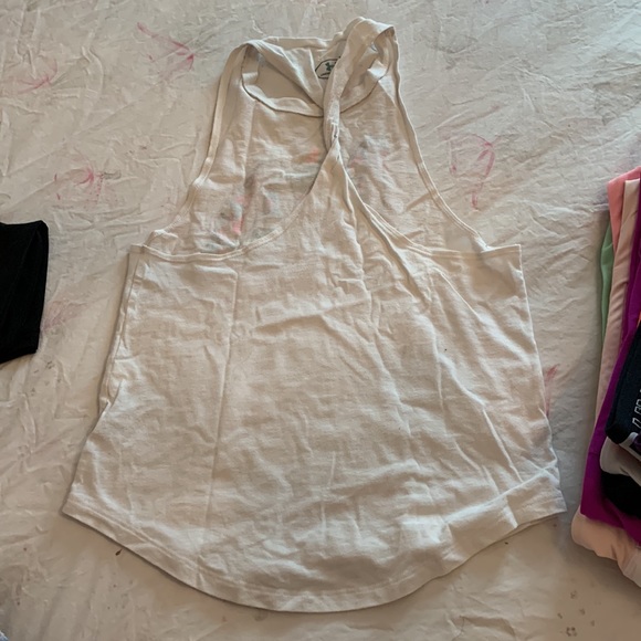 Under armour tank top - Picture 2 of 10